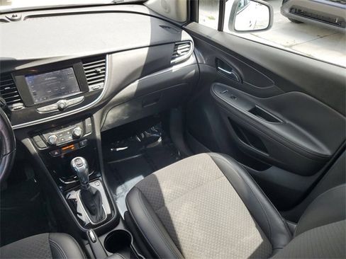 Used 2022 Buick Encore Preferred w/ Safety Package image 15