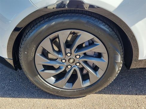 Used 2023 Land Rover Discovery S R-Dynamic image 26