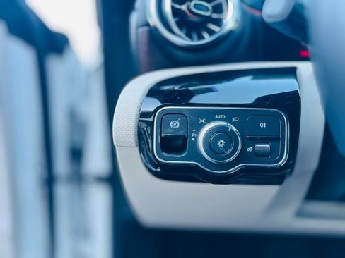 Used 2023 Mercedes-Benz CLA 250 4MATIC w/ Premium Package image 12