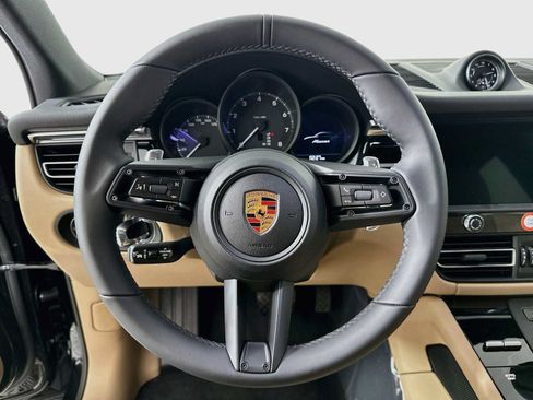 New 2026 Porsche Macan AWD/4WD image 14