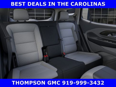 New 2023 GMC Terrain SLE FWD image 17