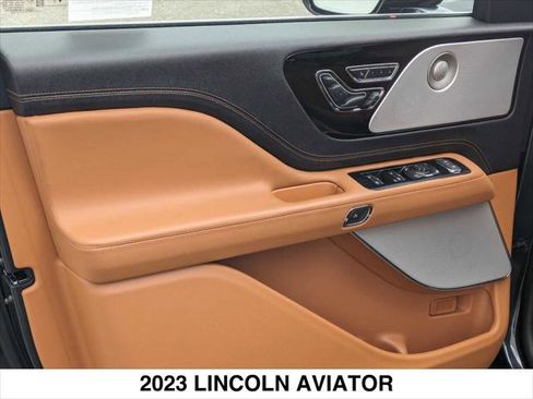 Used 2023 Lincoln Aviator Black Label w/ Dynamic Handling Package AWD/4WD image 10