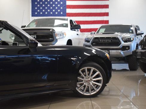 Used 2017 FIAT 124 Spider Lusso image 28