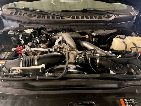 Used 2024 Ford F250 XLT AWD/4WD image 26