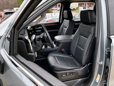 Used 2023 GMC Sierra 1500 Denali w/ Technology Package image 7