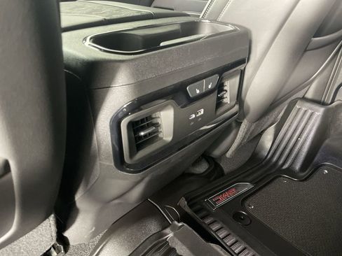 Used 2025 GMC Sierra 1500 AT4X image 21