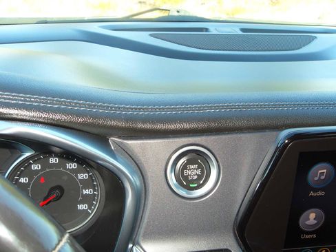 Used 2019 Chevrolet Blazer LT w/ Sun and Wheels Package image 40