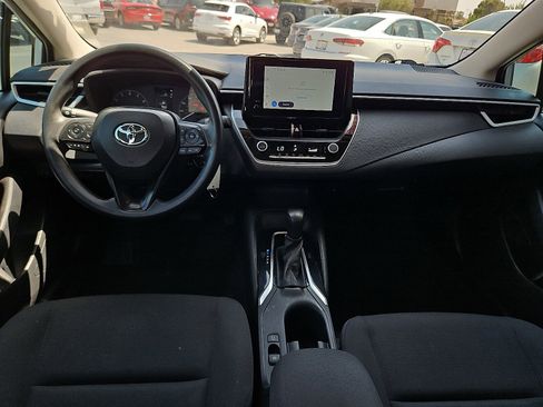 Used 2023 Toyota Corolla LE image 7