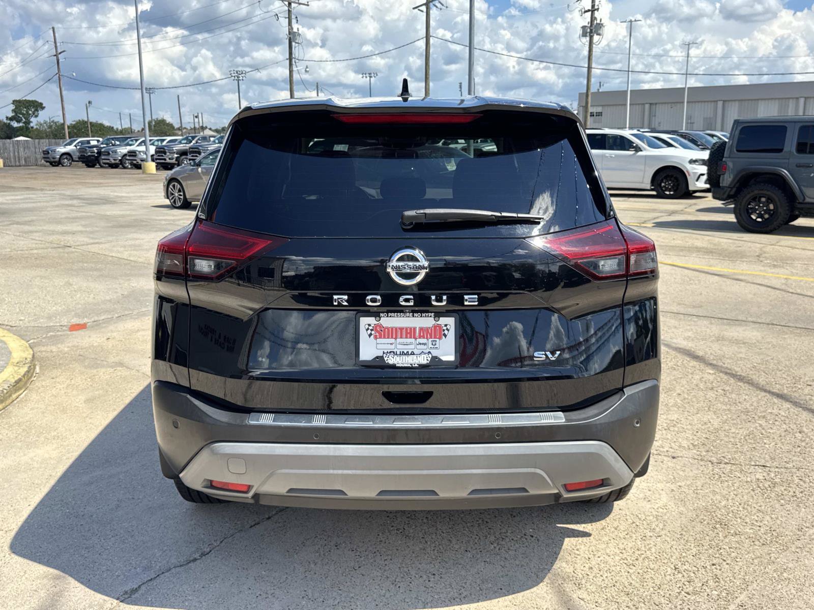 Used 2021 Nissan Rogue SV FWD image 6