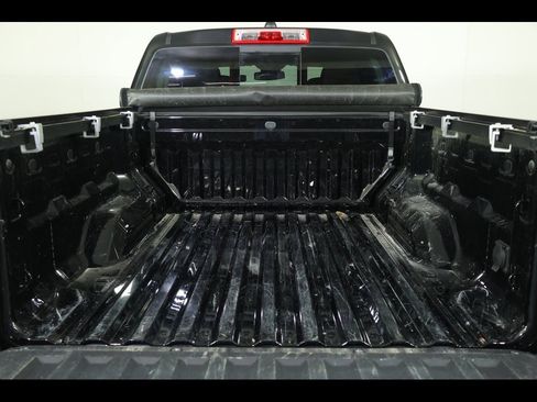 Used 2023 Chevrolet Colorado LT w/ LT Convenience Package III image 19