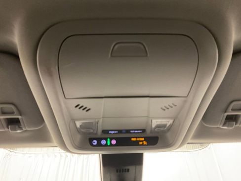 Used 2024 Chevrolet Equinox LT image 29