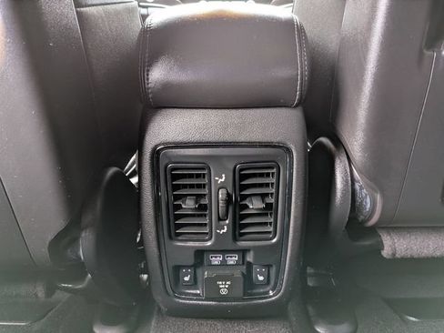 Certified 2020 Jeep Grand Cherokee Overland AWD/4WD image 14