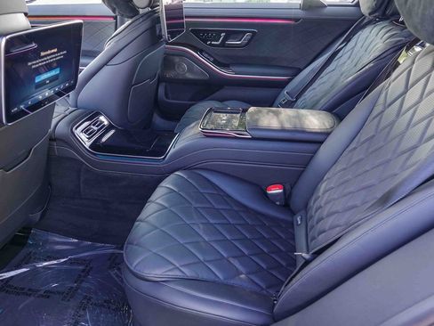 New 2026 Mercedes-Benz S 580 4MATIC Sedan image 17