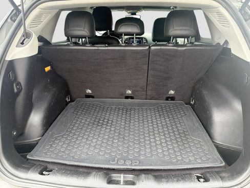 Used 2019 Jeep Compass Limited w/ Advanced Safety Group image 12