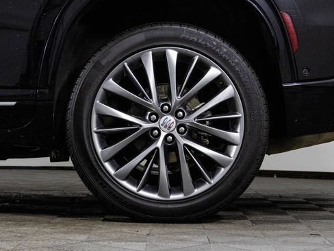 Used 2025 Buick Enclave Avenir w/ Super Cruise Package FWD image 43
