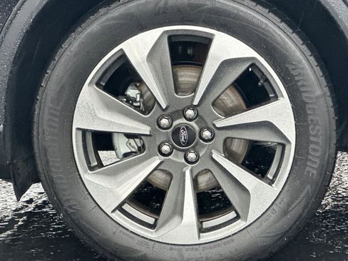 Certified 2025 Ford Escape Platinum image 26