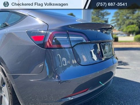 Used 2021 Tesla Model 3 Standard Range Plus RWD image 9