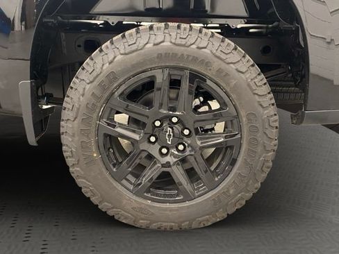 New 2026 Chevrolet Silverado 1500 Custom w/ Turbomax Blackout Package AWD/4WD image 16