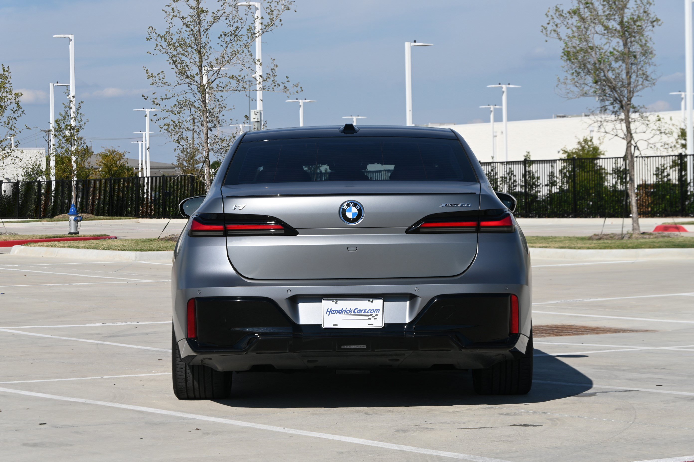 Certified 2023 BMW i7 xDrive60 AWD/4WD image 8