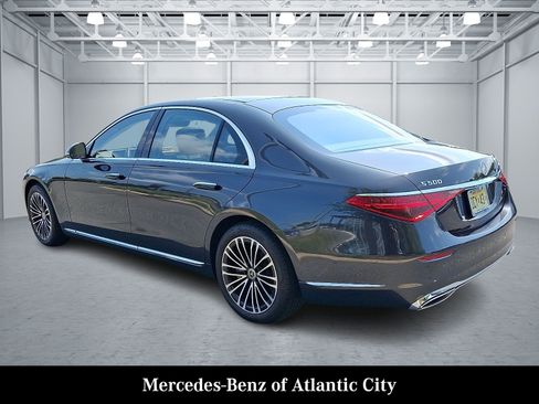 Used 2023 Mercedes-Benz S 500 4MATIC image 4
