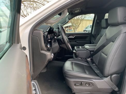 Used 2025 GMC Sierra 1500 SLT image 20