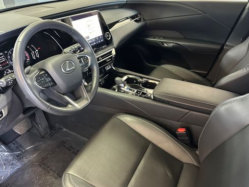 Certified 2024 Lexus RX 350 FWD w/ Technology Package image 4