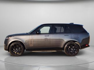Used 2025 Land Rover Range Rover SE video 2