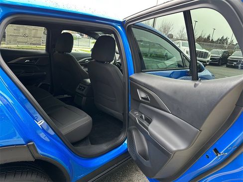 New 2026 Chevrolet Equinox EV LT image 13