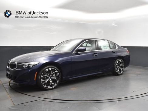 New 2026 BMW 330i Sedan w/ Convenience Package RWD image 3