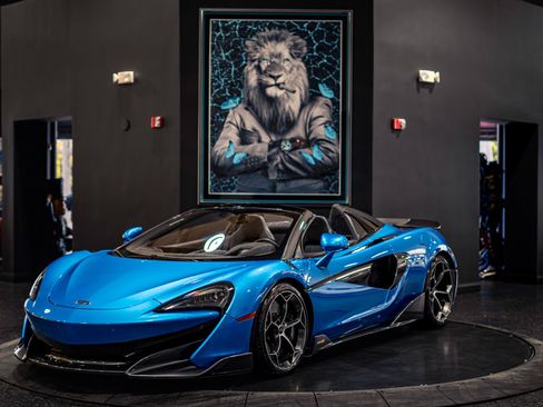 Used 2020 McLaren 600LT Spider RWD image 41