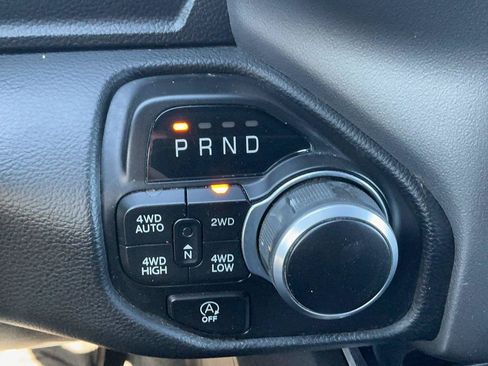 Used 2022 RAM 1500 Big Horn AWD/4WD image 23
