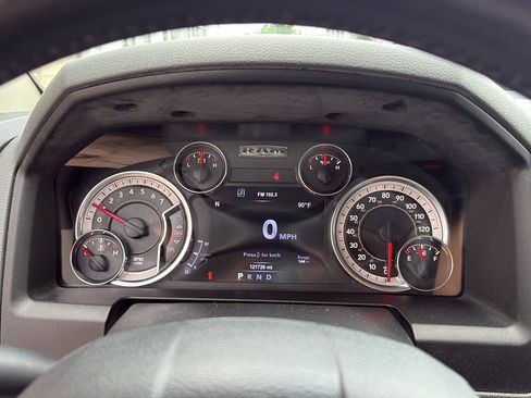Used 2017 RAM 1500 Big Horn AWD/4WD image 8