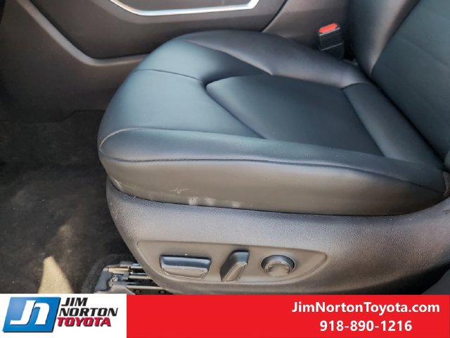 Used 2026 Toyota Highlander XLE AWD/4WD image 25