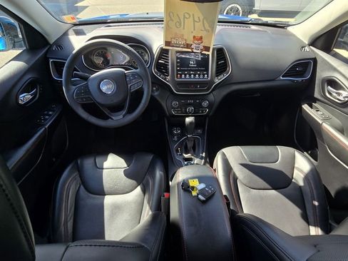 Used 2022 Jeep Cherokee Trailhawk w/ Premium Leather Package image 26