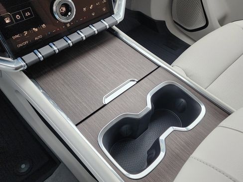 New 2026 GMC Acadia Denali image 33