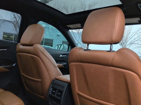 Used 2020 Cadillac XT4 Premium Luxury image 18