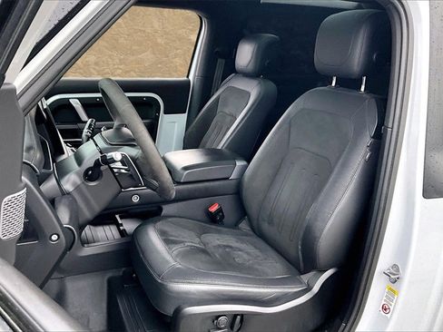 Used 2022 Land Rover Defender 90 Carpathian Edition image 22