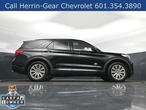 Used 2023 Ford Explorer King Ranch w/ Technology Package RWD image 44