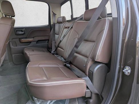 Used 2018 Chevrolet Silverado 2500 High Country w/ Duramax Plus Package image 18