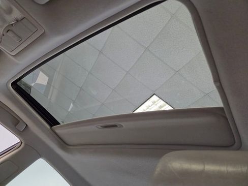 Used 2005 Toyota Avalon XLS FWD image 17