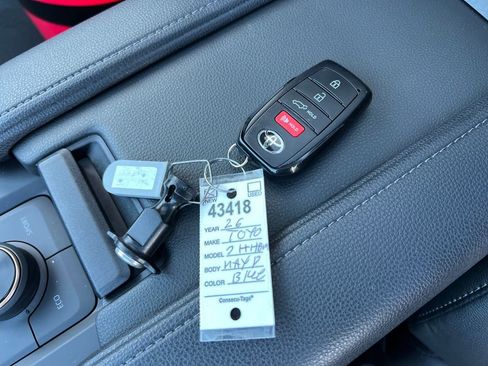 New 2026 Toyota Grand Highlander AWD Hybrid image 29