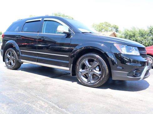 Used 2018 Dodge Journey Crossroad w/ Nav & Sun Group FWD image 7