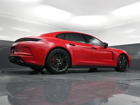 Certified 2026 Porsche Panamera GTS AWD/4WD image 27