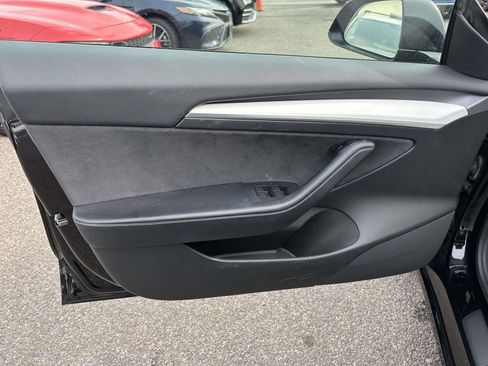 Used 2021 Tesla Model 3 Standard Range Plus image 10