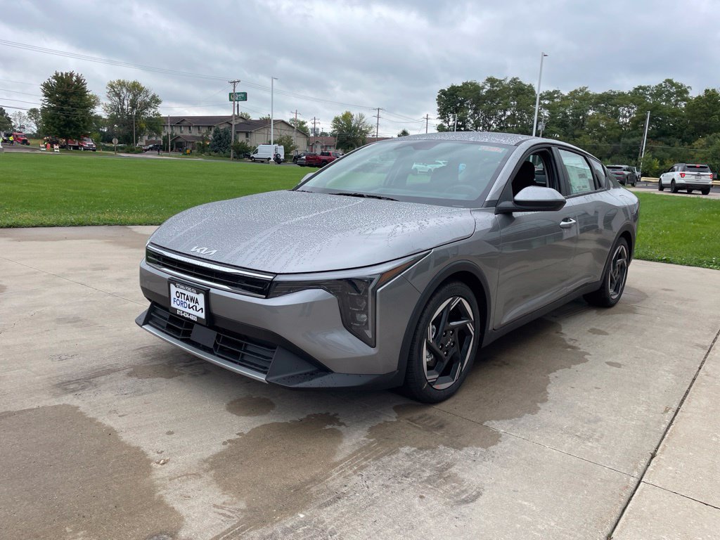 New 2026 Kia K4 EX FWD image 2