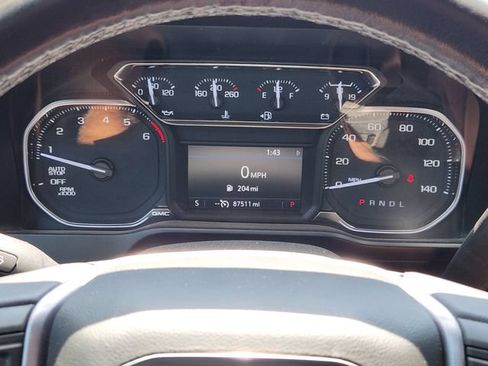 Used 2021 GMC Sierra 1500 SLT RWD image 13