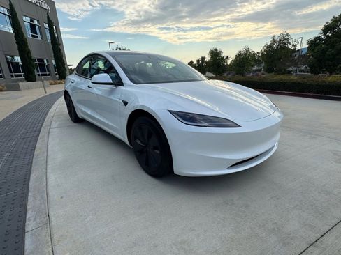 Used 2024 Tesla Model 3 Long Range image 3