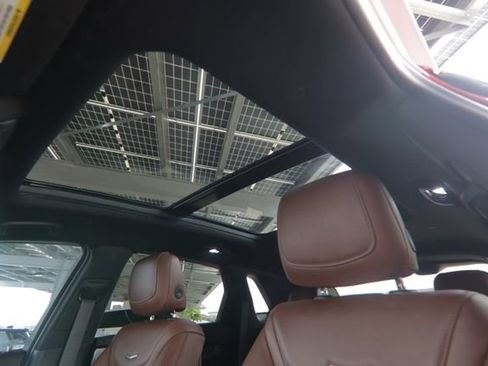 Used 2020 Cadillac XT5 Premium Luxury image 28