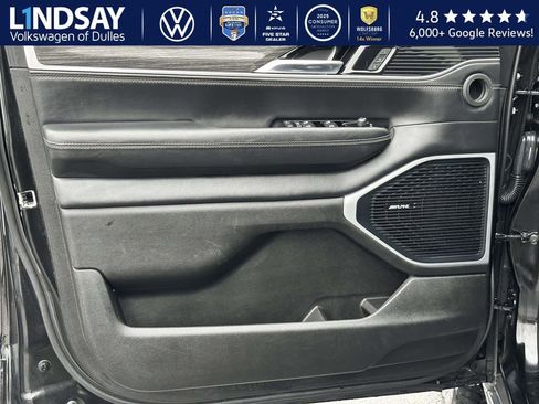 Used 2022 Jeep Wagoneer Series II w/ Premium Group I image 8