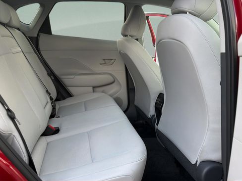 Used 2025 Hyundai Kona SEL AWD/4WD image 19